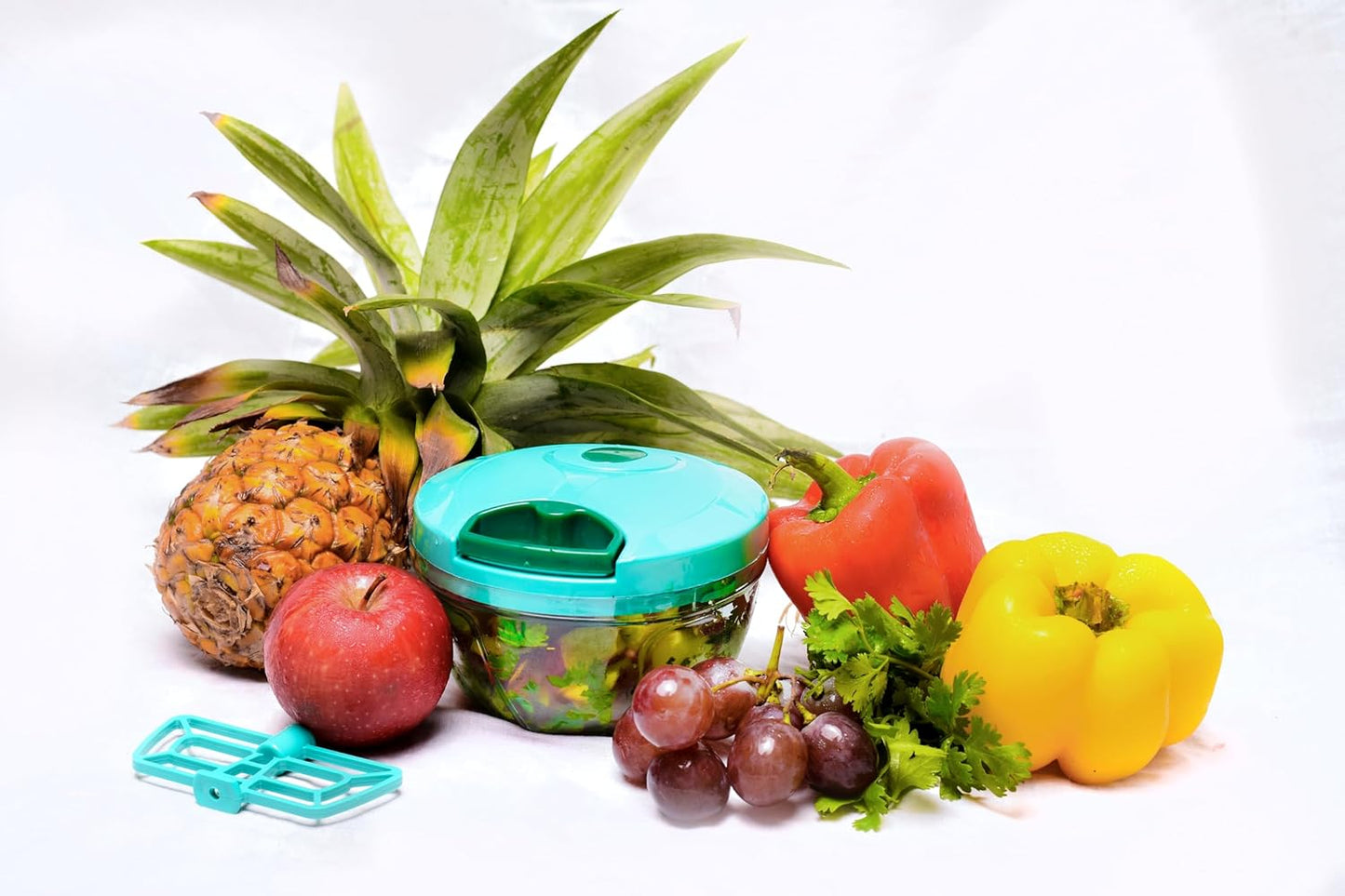 Manual Plastic Vegetable Chopper, For Fruits & Vegetables Chopping, 500-650 ml
