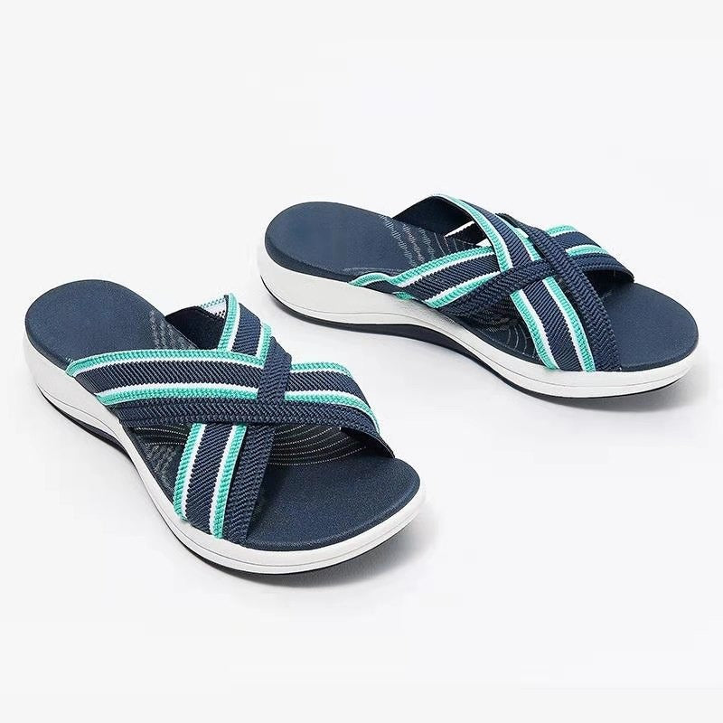 Flat bottomed sloping and fish mouthed flying woven cross sandals for women's slippers