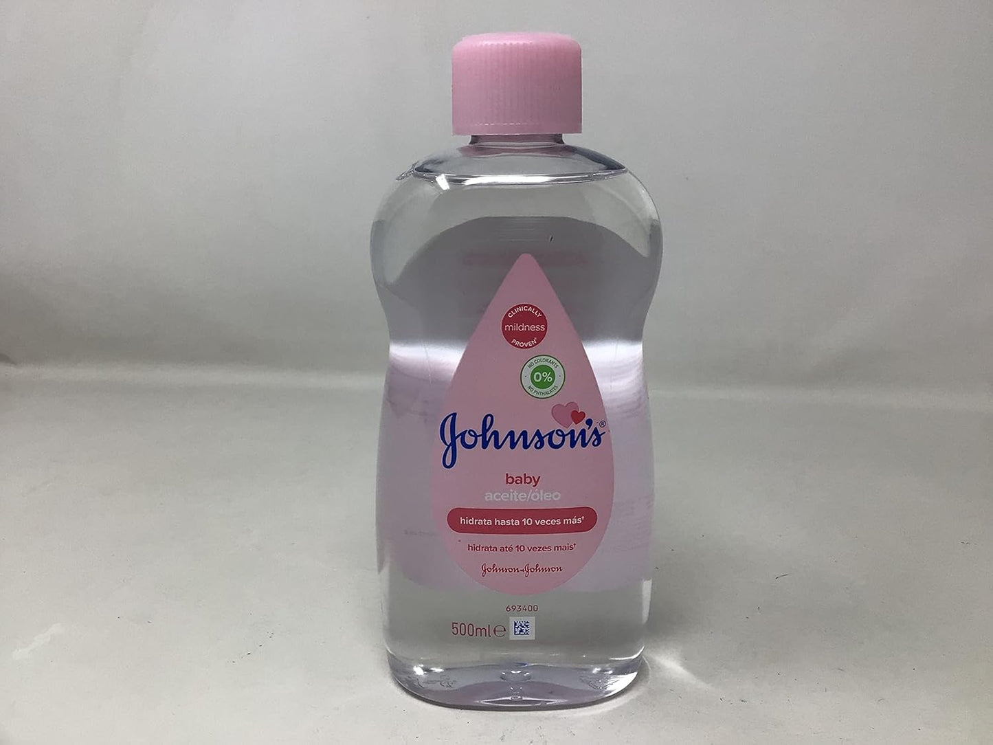 Johnson's Baby Oil (1 x 500 ml) Moisturising Baby Oil to Protect Delicate and Dry Skin, Hypoallergenic and pH-Balanced Baby Oil Ideal for Baby Massage and as Moisturiser for Dry Skin to Soften Hands