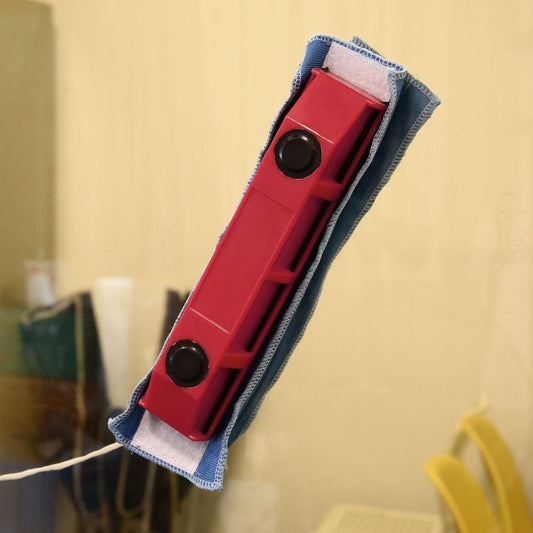 1PC Magnetic Window Cleaner for Single Glazing Windows Portable Useful Glass Cleaning Tool with Cloth for Home Use