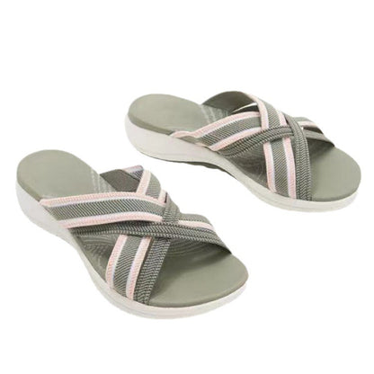 Flat bottomed sloping and fish mouthed flying woven cross sandals for women's slippers